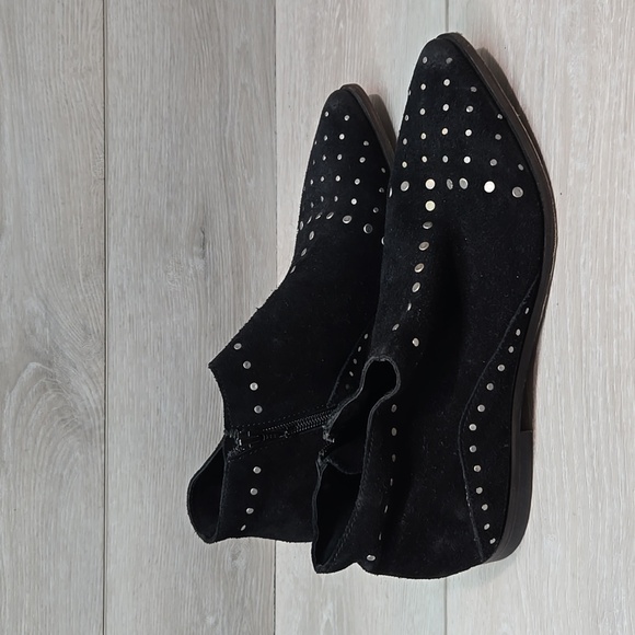 Free People Women Stud Black SuedeAnkle Boots Shoes Moto 38/7-7.5 - Picture 2 of 12